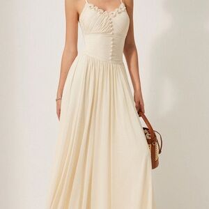 Commense Elegant Cream Maxi Dress